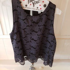 14th & Union Navy Blue/Smoke Lined Scalloped Bottom Tank Top